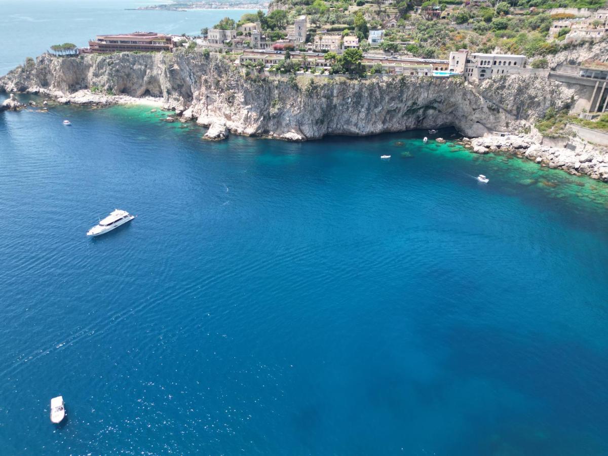 Villa Infinity Vista Mare E Relax Taormina Exterior photo